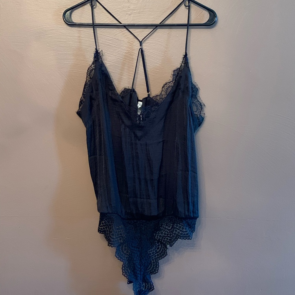 Lace body suit